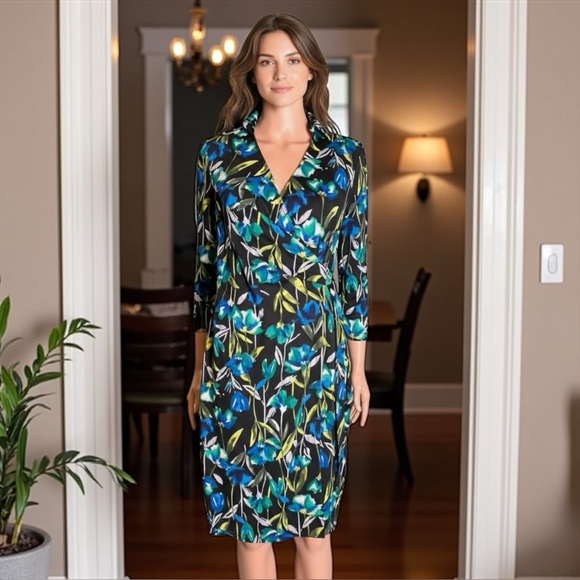 The Limited. Faux Wrap Dress. Floral Multicolor. Pullover. Size Small - Picture 11 of 11